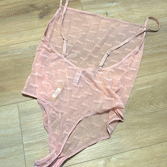 SEXY sheer logo thong bodysuit🔥💕 SKIMS NWT - Picture 2 of 4